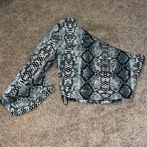 One long sleeve snake skin top